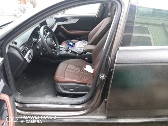 [青岛·鲁B] 二手奥迪奥迪A4L2017款 40 TFSI 时尚型（全景天窗）