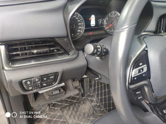 [广州·湘L] 二手中华中华V72018款 280T DCT旗舰型 5座