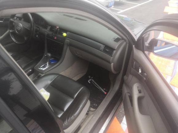 [佛山·粤A] 二手奥迪奥迪A62004款 1.8T 自动基本型