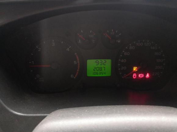 [金华·浙G] 二手福特新世代全顺2015款 2.4T短轴6座中顶多功能车