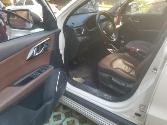 [嘉兴·浙F] 二手一汽森雅R72016款 1.6L 手动智能型