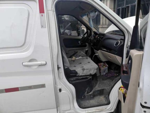 [成都·川A] 二手长安轻型车睿行EM802019款 平顶背掀门2座46.25kWh