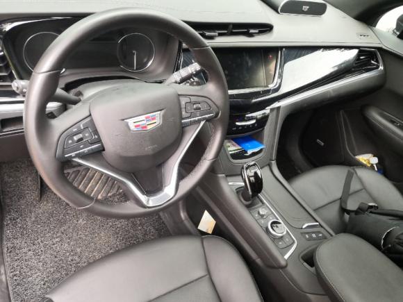 [无锡·苏B] 二手凯迪拉克凯迪拉克XT62020款 28T 六座四驱豪华型