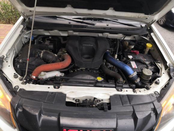 [深圳·粤B] 二手五十铃D-MAX2018款 3.0T四驱自动超豪华型4JJ1-TC HI