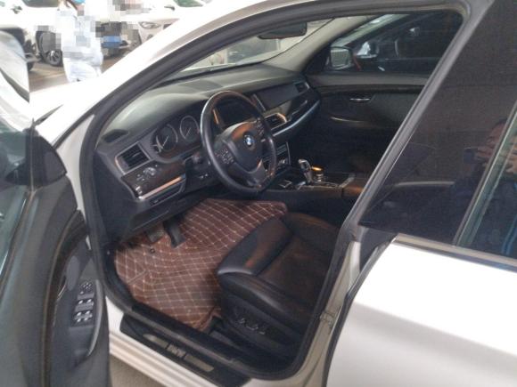 [济南·鲁A] 二手宝马宝马5系GT2011款 535i xDrive豪华型