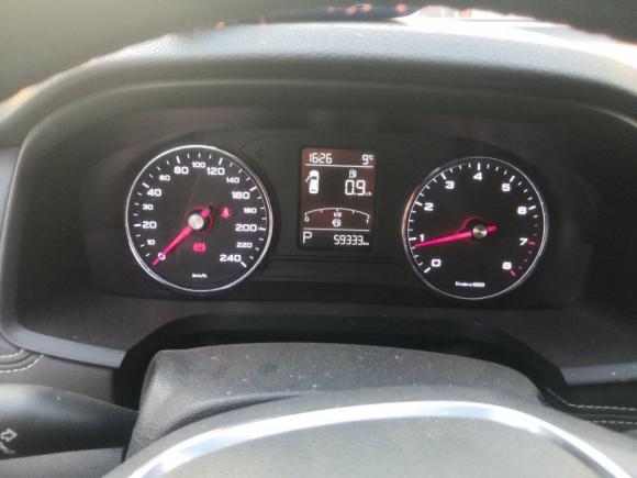 [青岛·鲁Q] 二手荣威荣威i62017款 20T 自动旗舰版