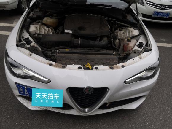 [武汉·鄂A] 二手阿尔法罗密欧Giulia2017款 2.0T 200HP 精英版