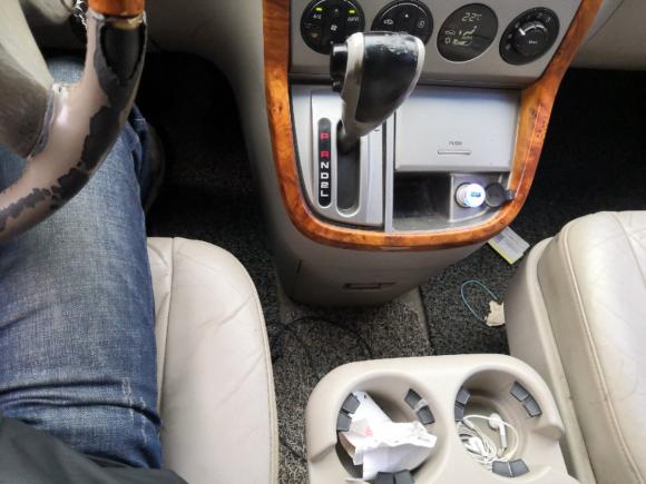 [苏州·苏E] 二手起亚嘉华2006款 2.7L GLS-2