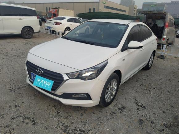 北京现代悦纳2016款14l手动炫酷版gls