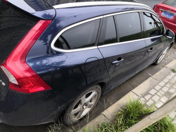 [南昌·赣A] 二手沃尔沃沃尔沃V602013款 T5 舒适版