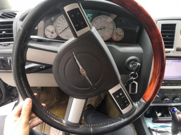 [青岛·鲁U] 二手克莱斯勒克莱斯勒300C2006款 2.7L 豪华版