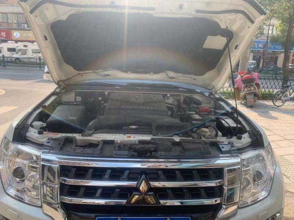 [义乌·赣E] 二手三菱帕杰罗2018年产3.8L三门5座平行进口