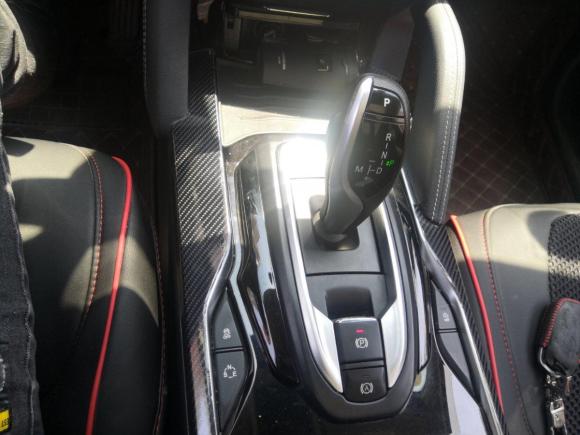 [南通·苏F] 二手中华中华V72018款 280T DCT尊贵型 7座