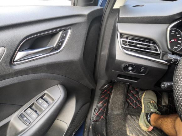 [广州·赣D] 二手荣威荣威RX32018款 18T 自动互联网智尊版