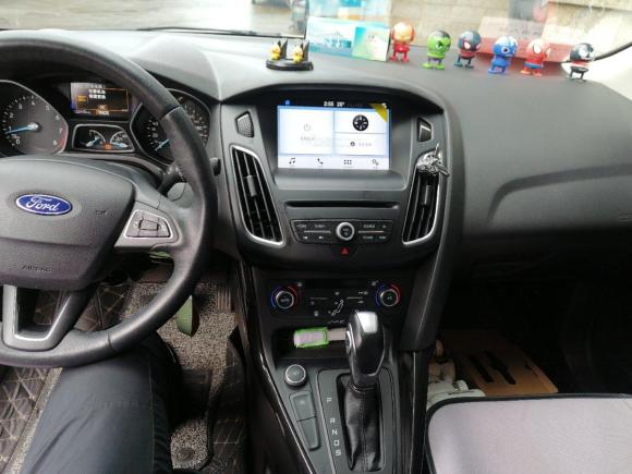 [南京·苏L] 二手福特福克斯2017款 三厢 EcoBoost 180 自动精英型