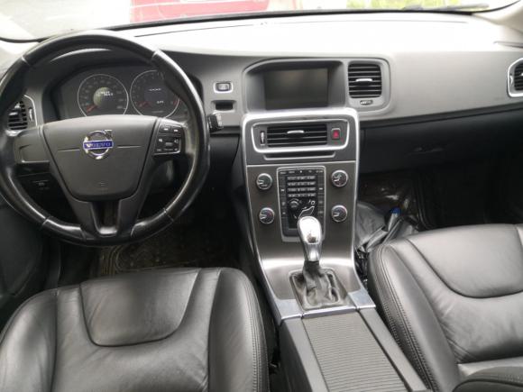 [南昌·赣A] 二手沃尔沃沃尔沃V602013款 T5 舒适版