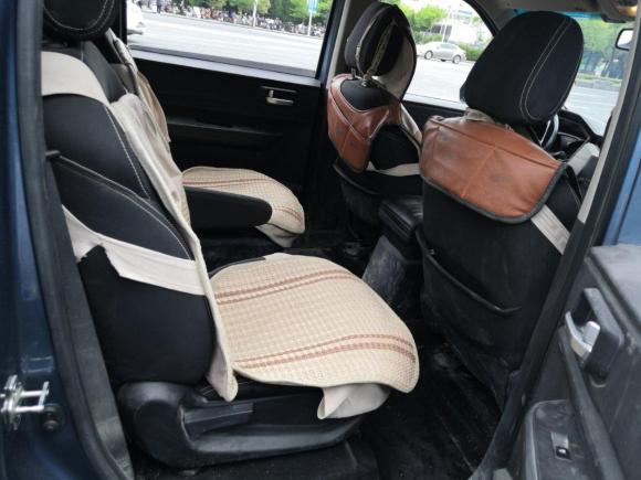 [南京·苏A] 二手五菱汽车五菱宏光PLUS2019款 1.5T 手动舒适型 7座