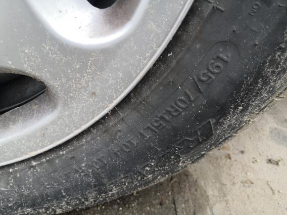 [西安·陕U] 二手金旅金旅海狮2019款 2.0L汽油厢货版龙运GL850长轴高顶XC4G20