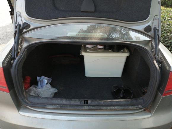 [武汉·鄂F] 二手奥迪奥迪A42007款 1.8T 自动标准型