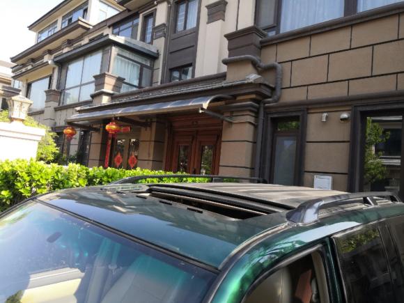 [青岛·鲁B] 二手丰田兰德酷路泽2005年   4.7L    自动 