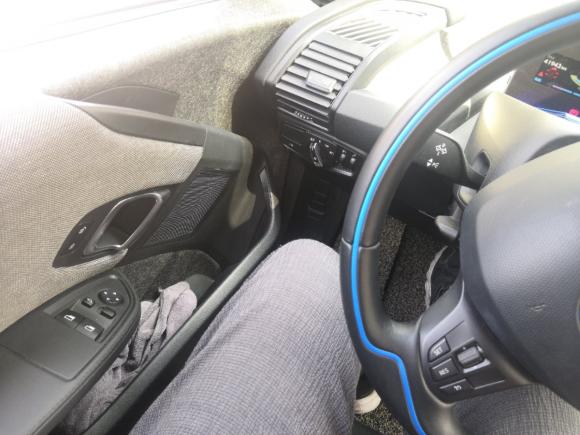 [青岛·鲁B] 二手宝马宝马i32015款 时尚型