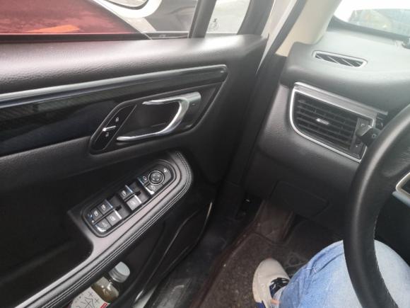 [南京·苏A] 二手众泰众泰SR92017款 2.0T 自动极致之梦版