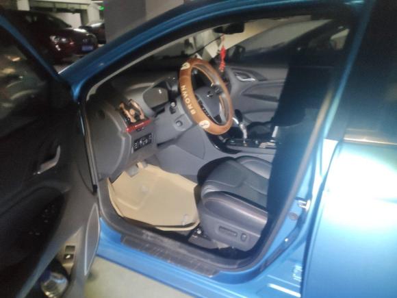 [无锡·沪D] 二手比亚迪秦2014款 1.5T 旗舰型