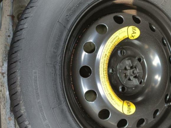 [义乌·鄂J] 二手长安长安CS152016款 1.5L 自动时尚版