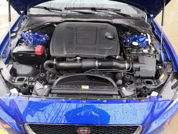 [济南·鲁A] 二手捷豹捷豹XEL2019款 2.0T 200PS 尊享版