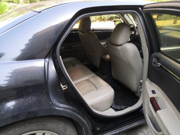 [南昌·赣A] 二手克莱斯勒克莱斯勒300C2006款 2.7L 豪华领航版