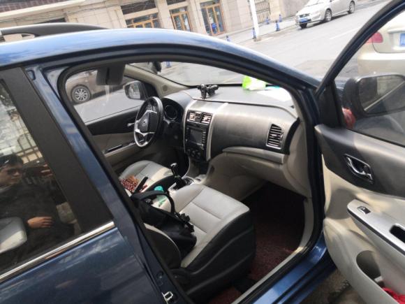 [成都·川A] 二手东风风行风行S5002016款 1.5L 手动豪华型