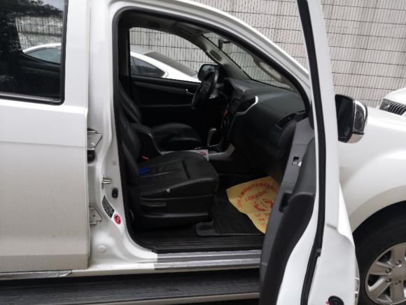 [成都·川A] 二手五十铃D-MAX2015款 2.5T四驱自动超豪华型4JK1