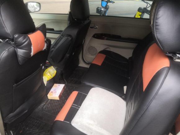 [佛山·粤A] 二手三菱格蓝迪2007款 2.4 七座舒适版