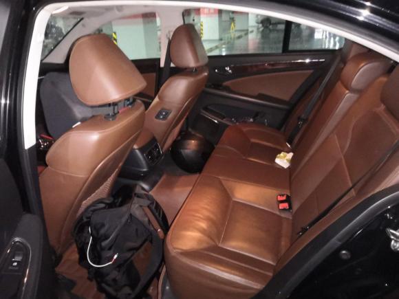 [北京·鲁N] 二手红旗红旗H72015款 2.0T 豪华型