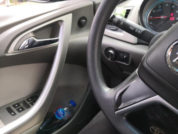 [上海·浙A] 二手别克英朗2013款 XT 1.6L 手动进取版