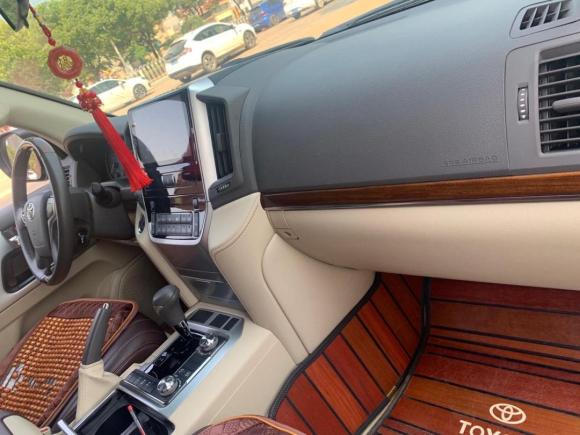 [武汉·鄂R] 二手丰田兰德酷路泽2018年出厂 4.0L 自动 中东版