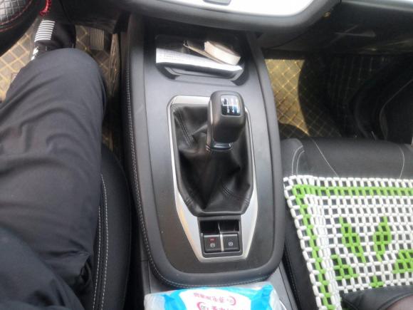 [青岛·鲁U] 二手捷途捷途X70M2021款 1.5T 手动都市伙伴型 7座