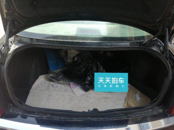 [青岛·鲁B] 二手克莱斯勒克莱斯勒300C2006款 2.7L 豪华版