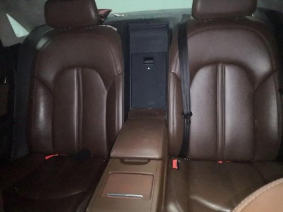 [南昌·赣A] 二手奥迪奥迪A82011款 A8L 3.0 TFSI quattro舒适型(213kW)