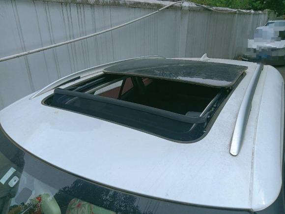 [合肥·豫D] 二手众泰众泰T3002017款 1.5L 手动尊享型