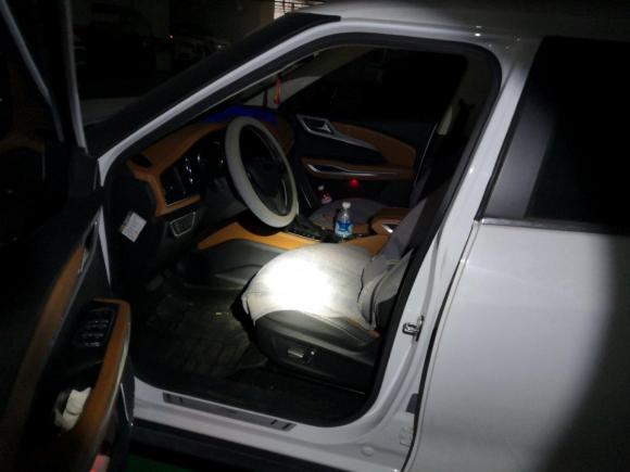 [成都·川A] 二手众泰众泰T3002017款 1.5T CVT尊贵型