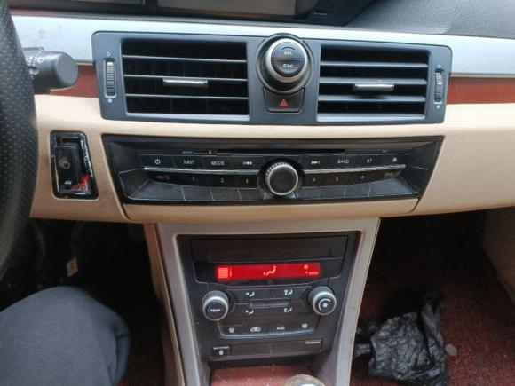 [义乌·浙G] 二手荣威荣威5502012款 550 1.8L 手动超值版