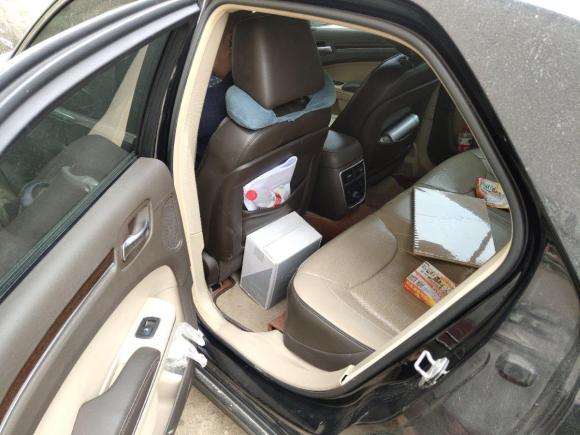 [武汉·鄂A] 二手克莱斯勒克莱斯勒300C2014款 3.0L 卓越版