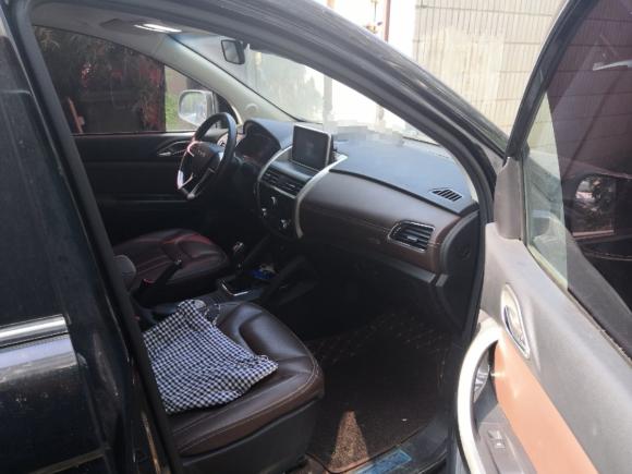 [济南·鲁A] 二手比速汽车比速T52017款 1.5T 手动豪华型