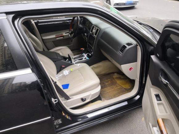 [青岛·鲁U] 二手克莱斯勒克莱斯勒300C2006款 2.7L 豪华版