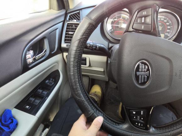 [南通·苏E] 二手奔腾全新奔腾B502013款 1.6L 手动豪华型