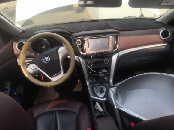 [佛山·粤X] 二手启辰启辰T70X2015款 2.0L CVT睿趣运动版