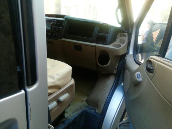 [南昌·赣A] 二手福特新世代全顺2009款 2.4T柴油豪华型长轴中顶国III