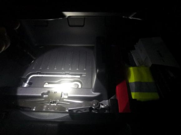 [济南·鲁A] 二手英菲尼迪英菲尼迪ESQ2014款 1.6L 率性版