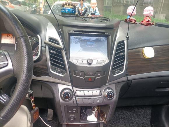 [上海·沪L] 二手双龙柯兰多2015款 2.0L 两驱自动致享版